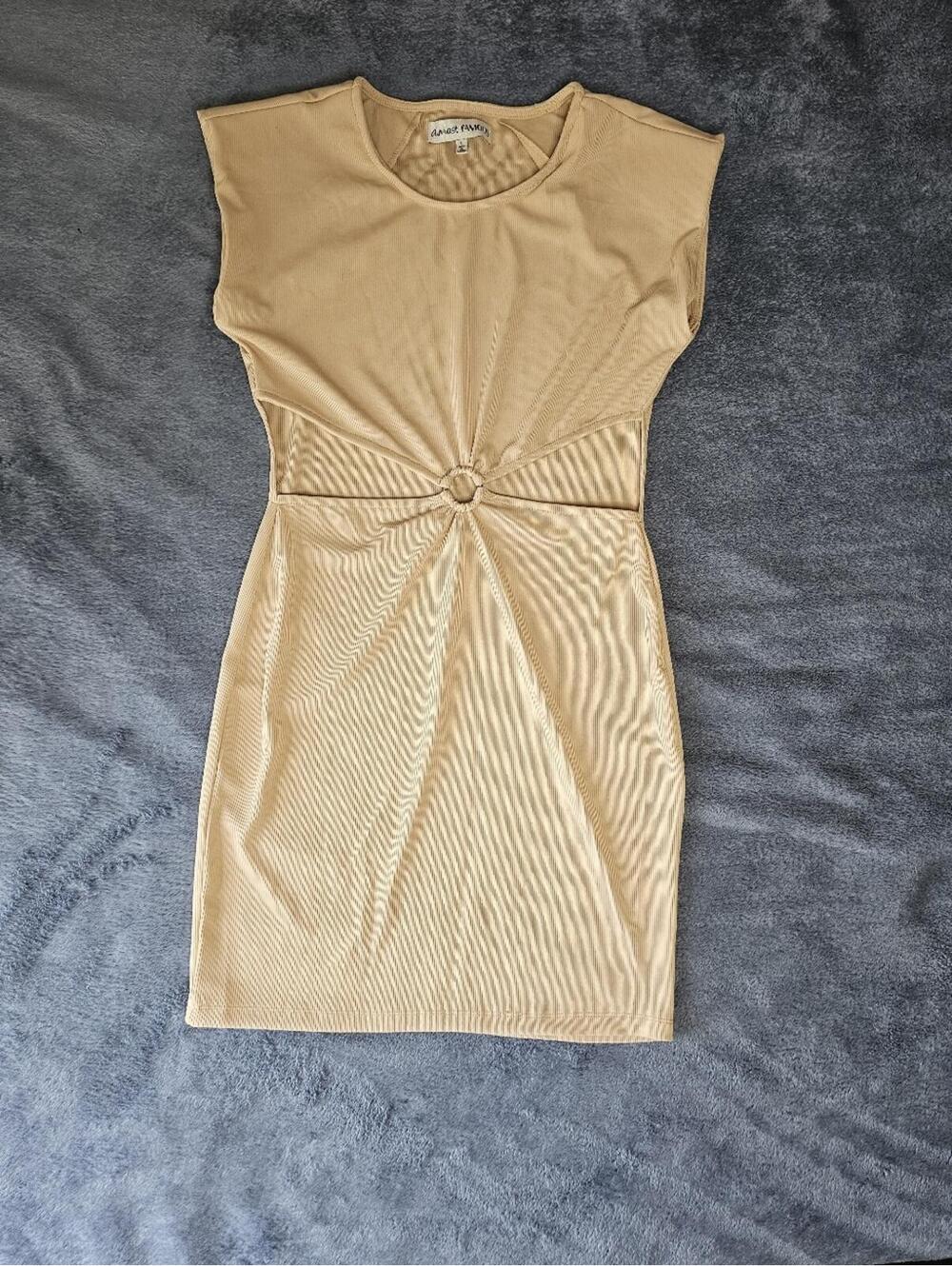 Almost Famous Dress Cutout Coral Size Large